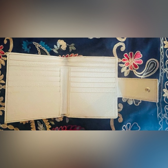 Stunning Gucci Guccisima Crystal Abbey tote & horseshoe cream wallet. Both EUC! - Picture 3 of 16